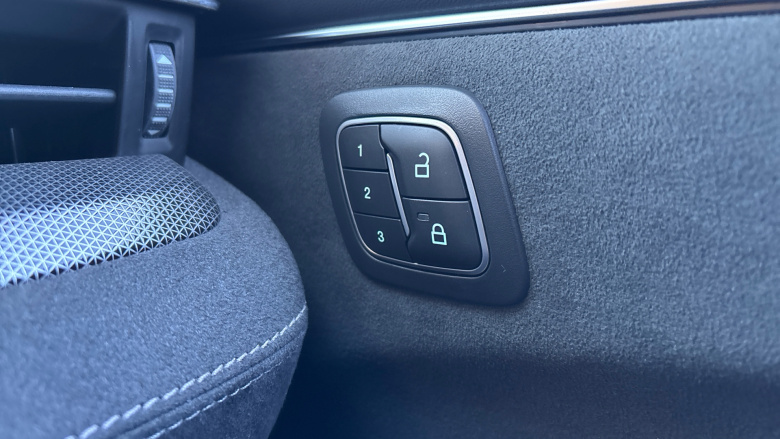 Ford Mustang Mach-E 358kW GT 91kWh AWD 5dr Auto [Pan Roof] Electric Estate